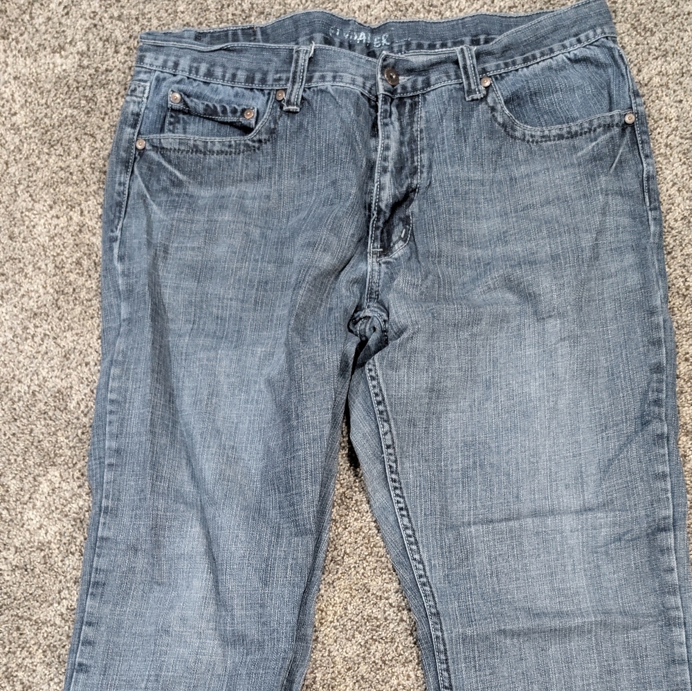 Stylish Denim Men's Straight Leg Jeans